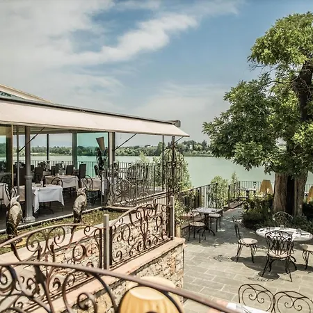 Le Ali Del Frassino Hotel 4*