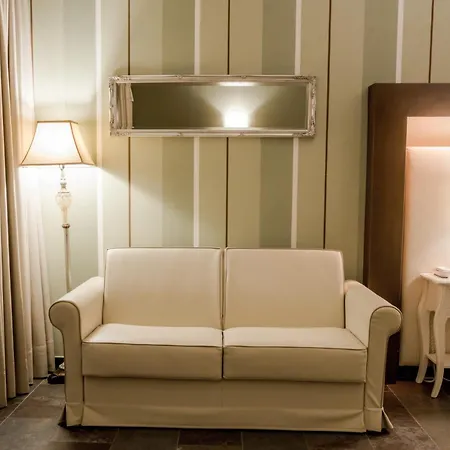 Le Ali Del Frassino Hotel 4*